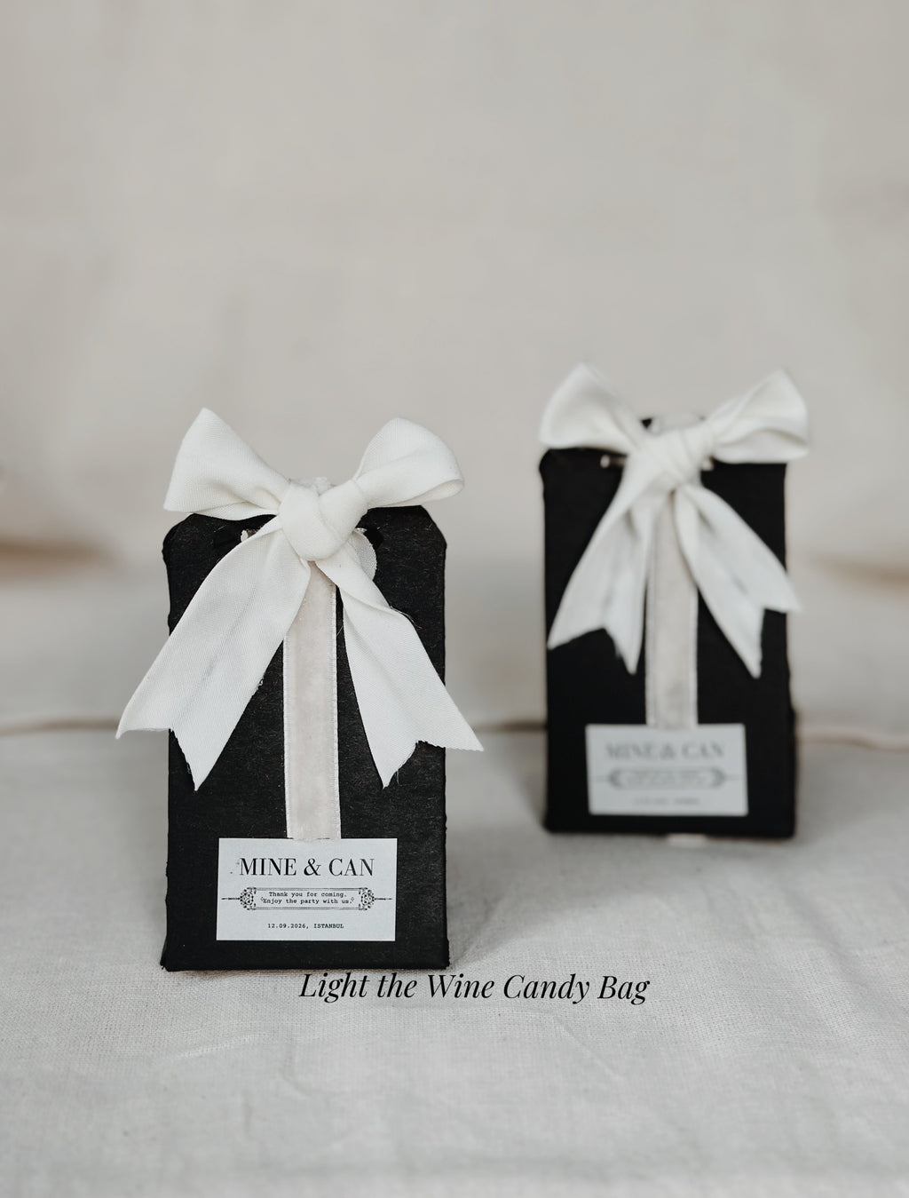 Light the Wine siyah- beyaz candy bag