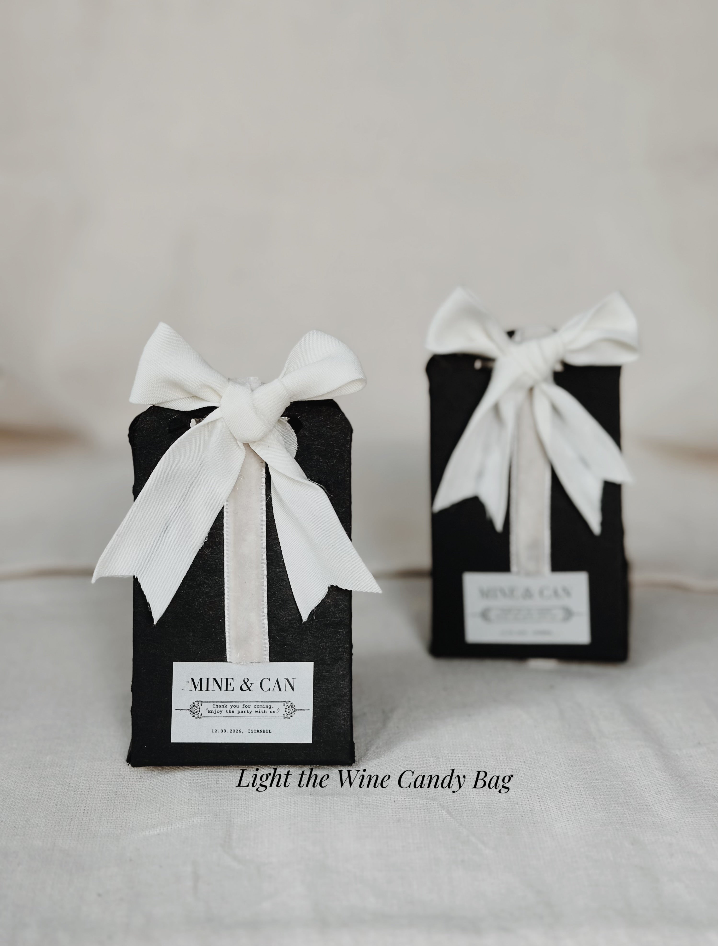 Light the Wine siyah- beyaz candy bag