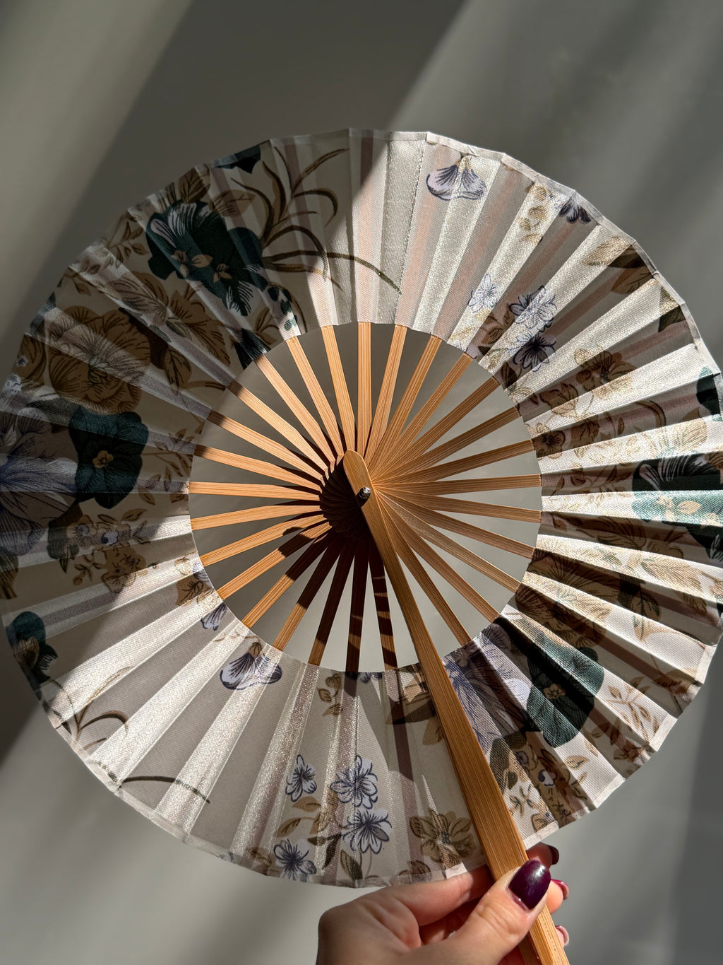Light the Wine Accessories Olive Fan