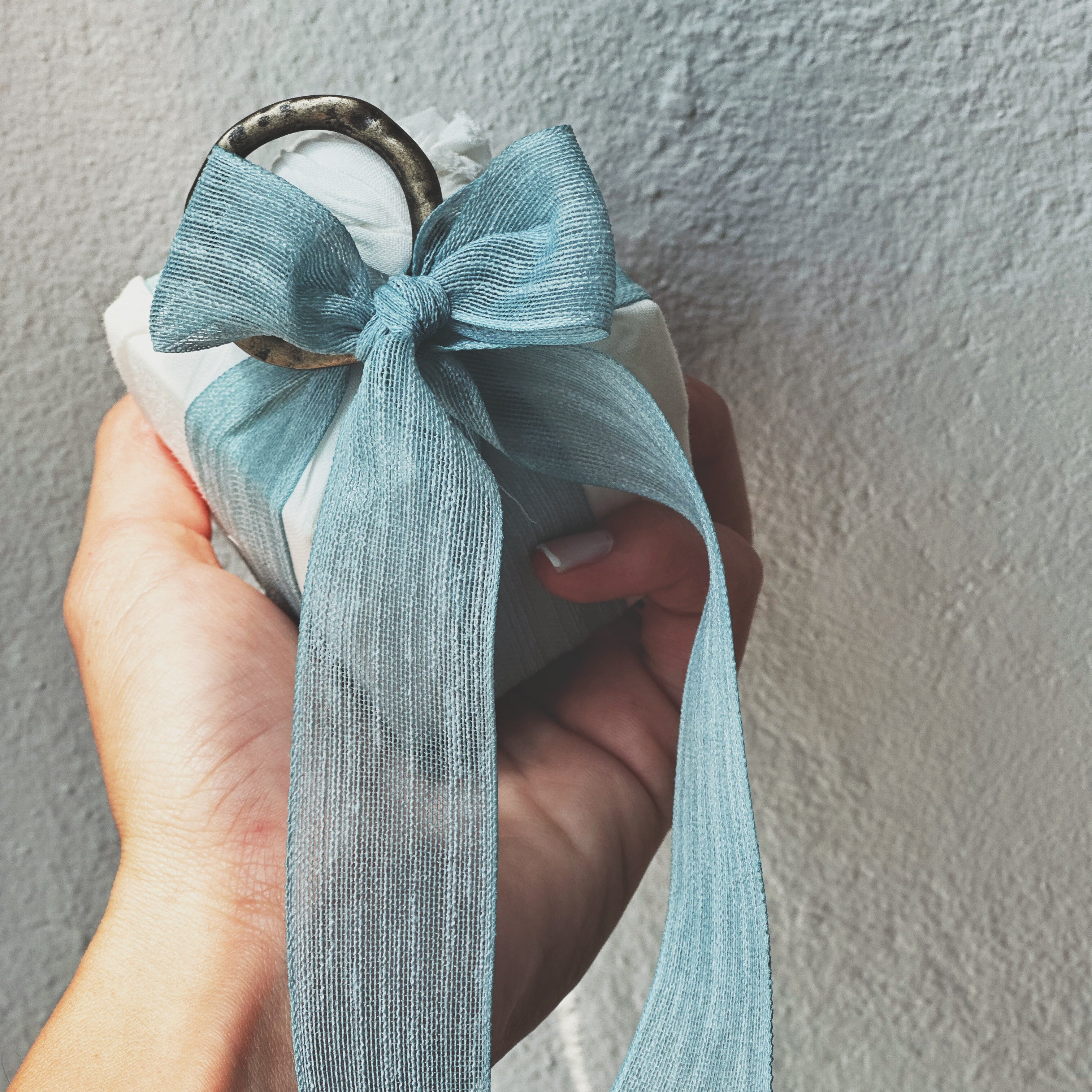 Light the Wine blue hediyelik