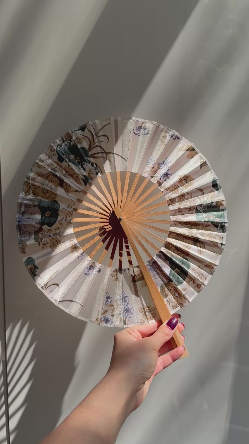 Light the Wine Accessories Olive Fan